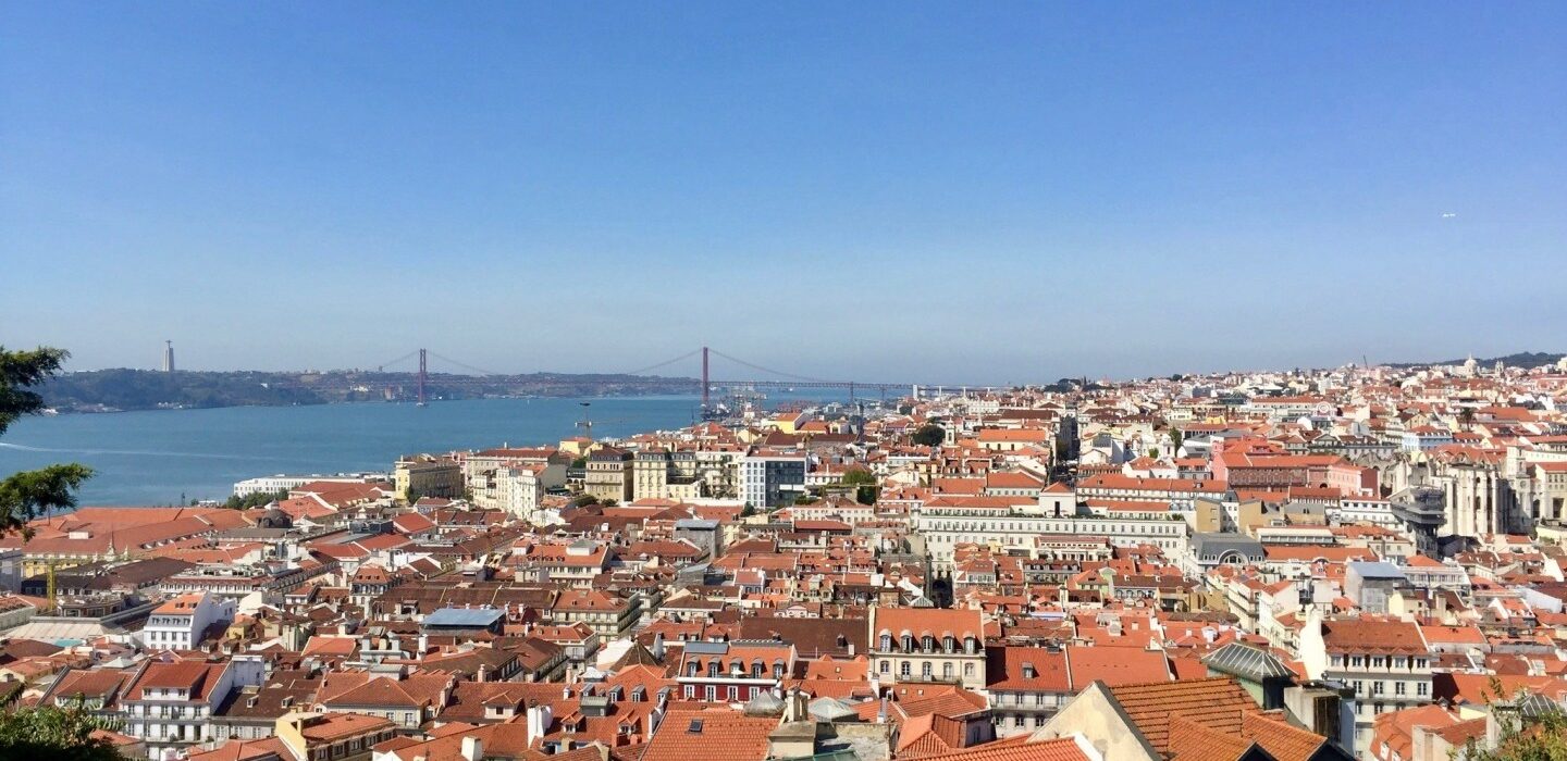 Love in Lisbon: Honeymoon Guide for Lisbon, Portugal – Papers and Airplanes